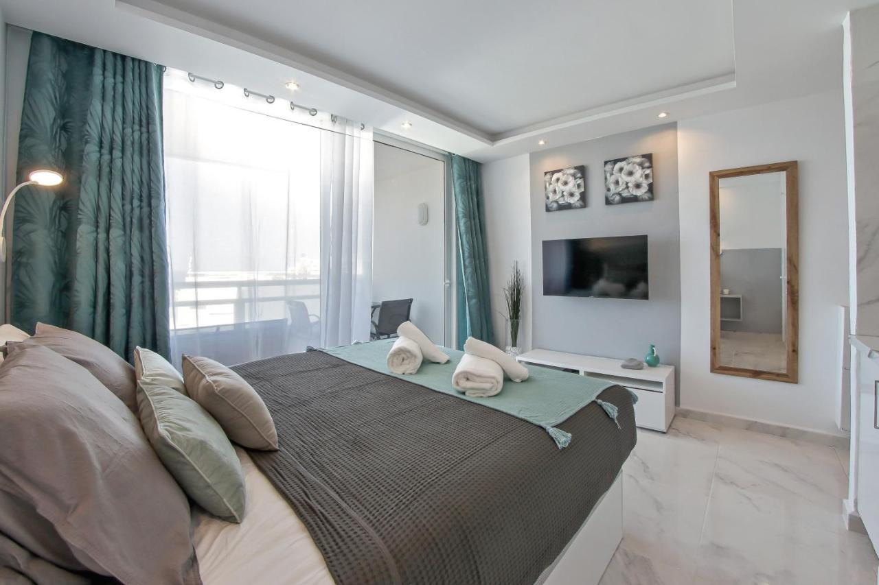 Modern Studio With A Sea View And Pool Access Ponderosa 801 Playa de las Américas Kültér fotó