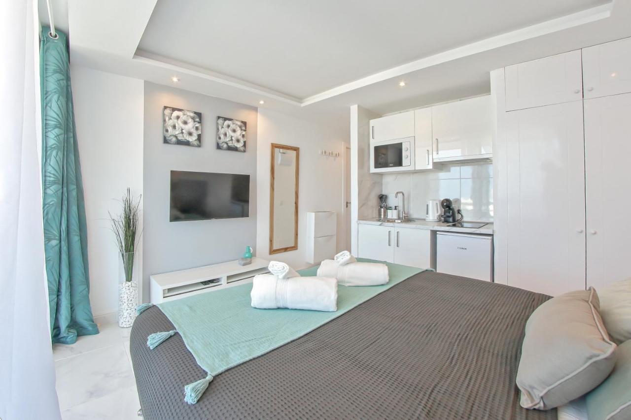 Modern Studio With A Sea View And Pool Access Ponderosa 801 Playa de las Américas Kültér fotó