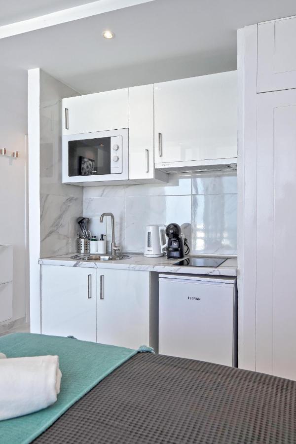 Modern Studio With A Sea View And Pool Access Ponderosa 801 Playa de las Américas Kültér fotó